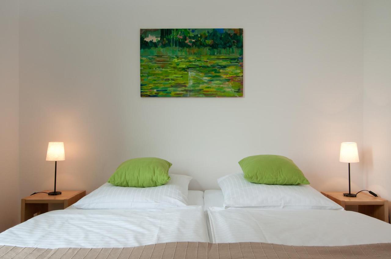 Alanus Gastehaus Hotel Alfter Buitenkant foto