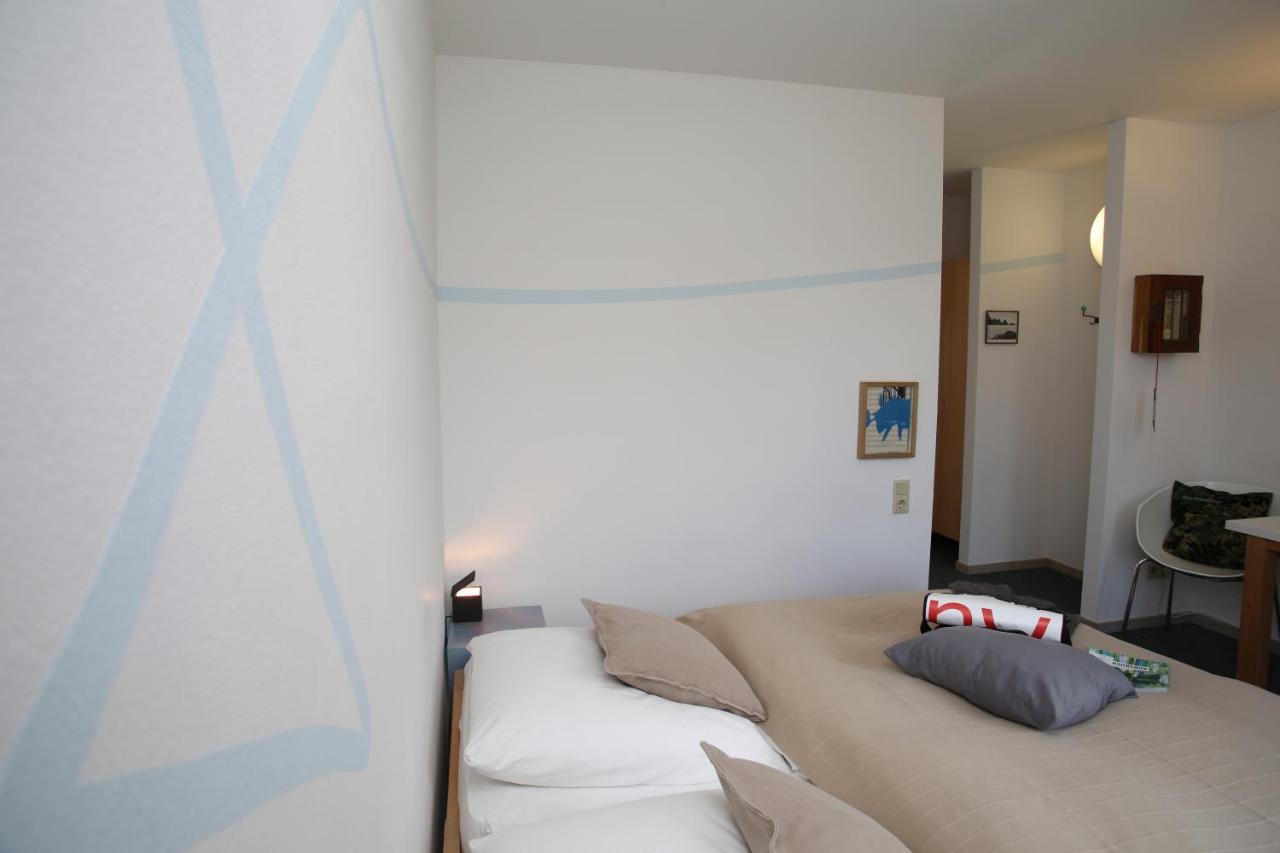 Alanus Gastehaus Hotel Alfter Buitenkant foto