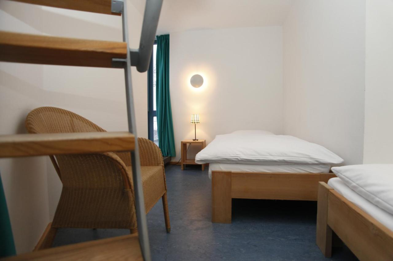 Alanus Gastehaus Hotel Alfter Buitenkant foto