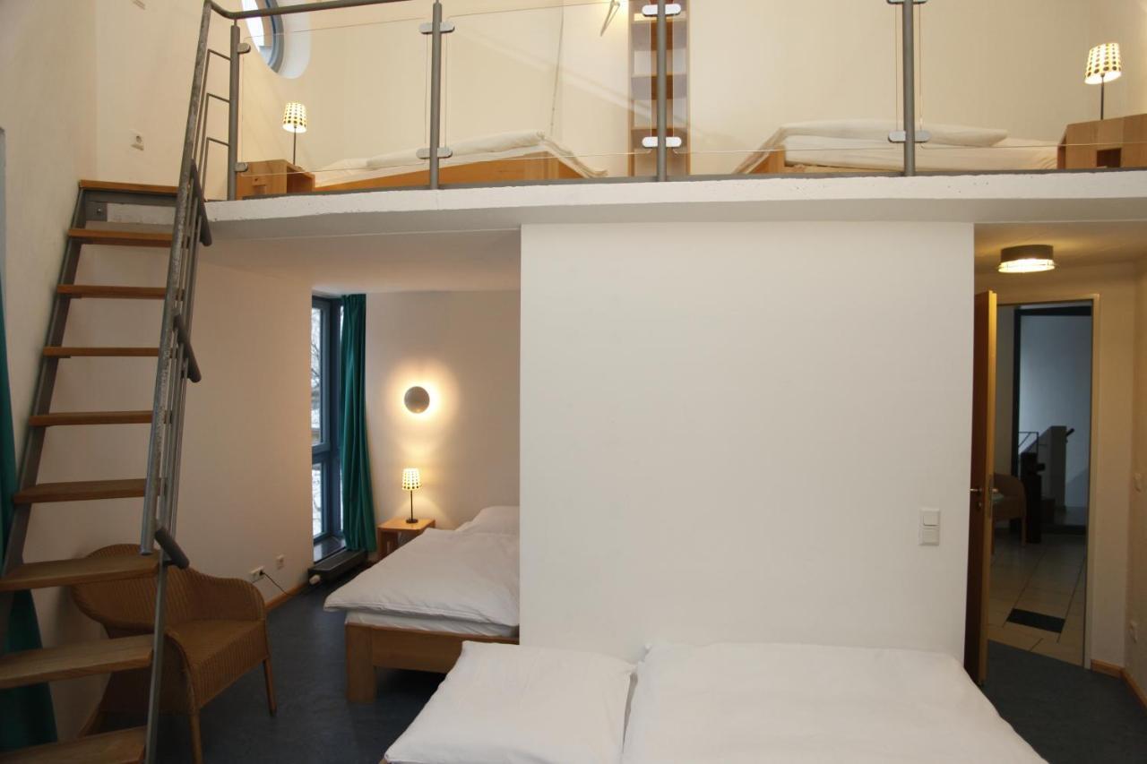 Alanus Gastehaus Hotel Alfter Buitenkant foto